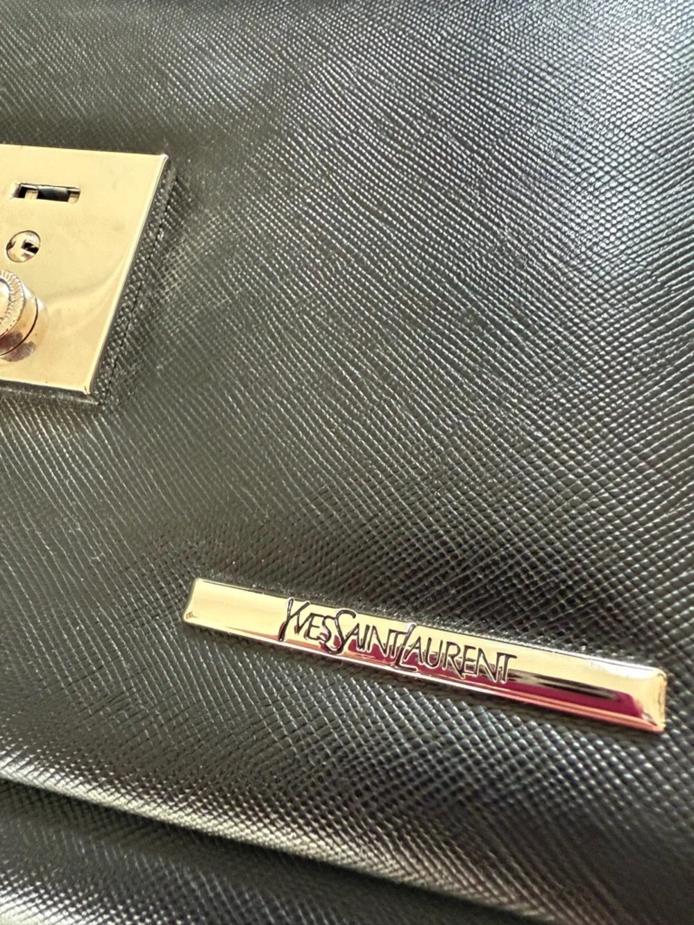 Yves Saint Laurent clutch - Picture 17 of 17
